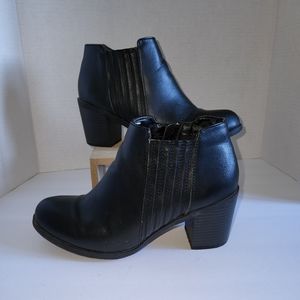 Black Booties Sz 7.5